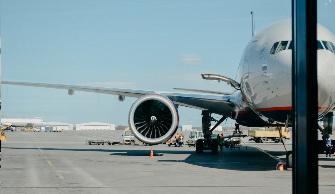 30 Essential Security Tips For Travelers