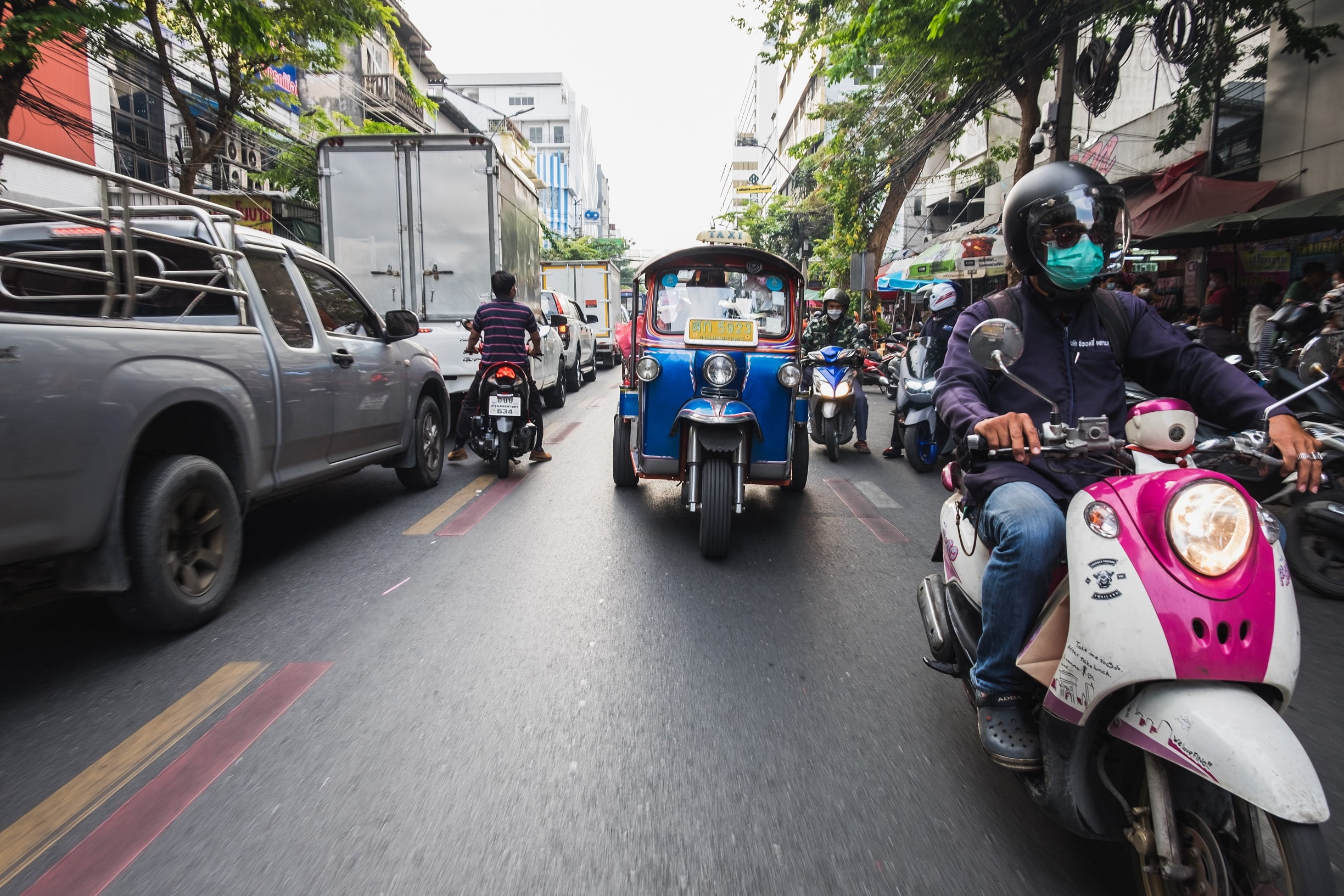 Thai Motorcycle Road Rules & Tips